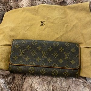 Louis Vuitton clutch